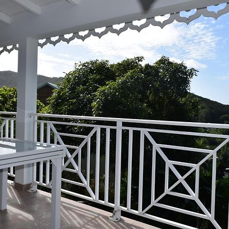 Villa Habitation Pineau à Deshaies Extérieur photo