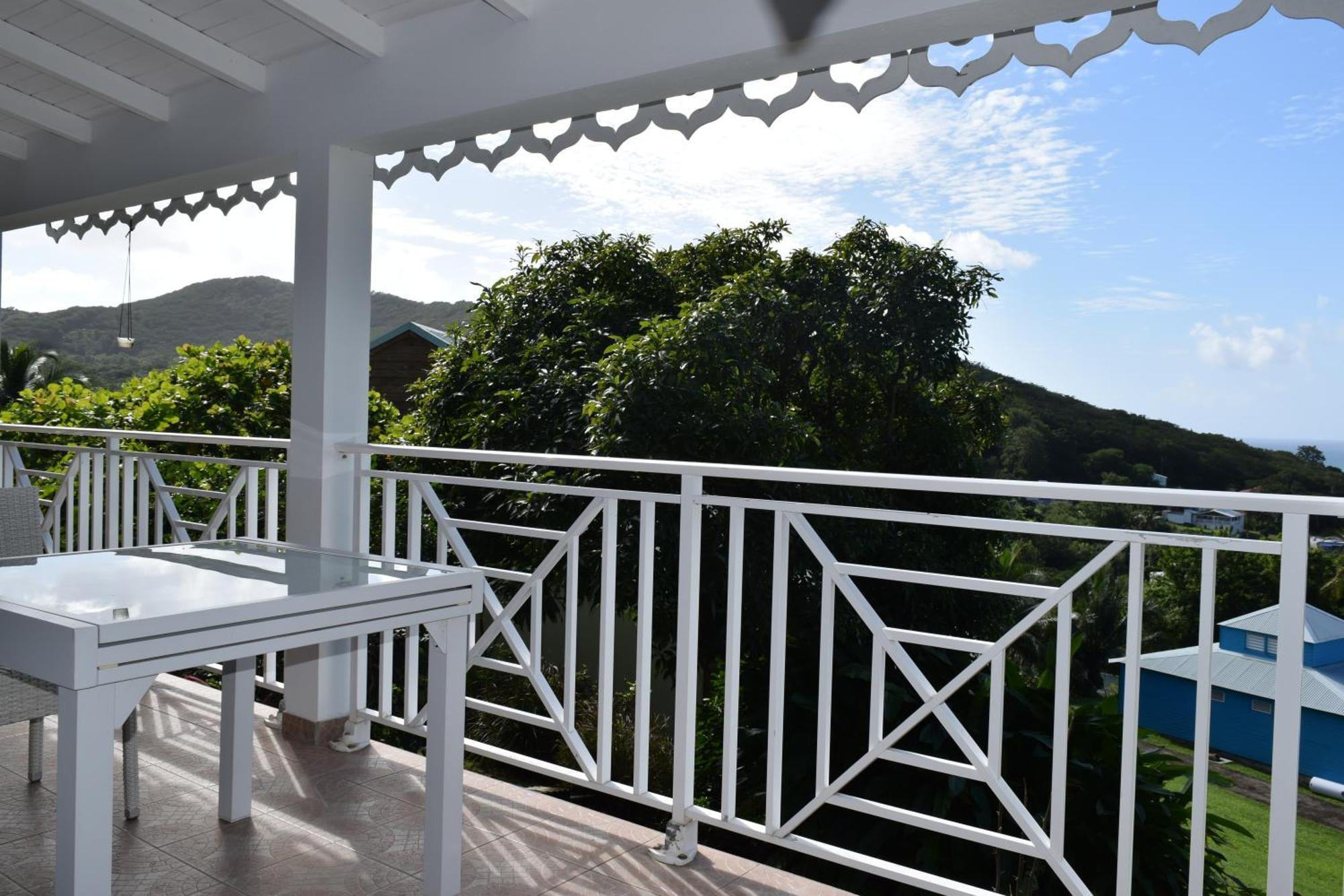 Villa Habitation Pineau à Deshaies Extérieur photo